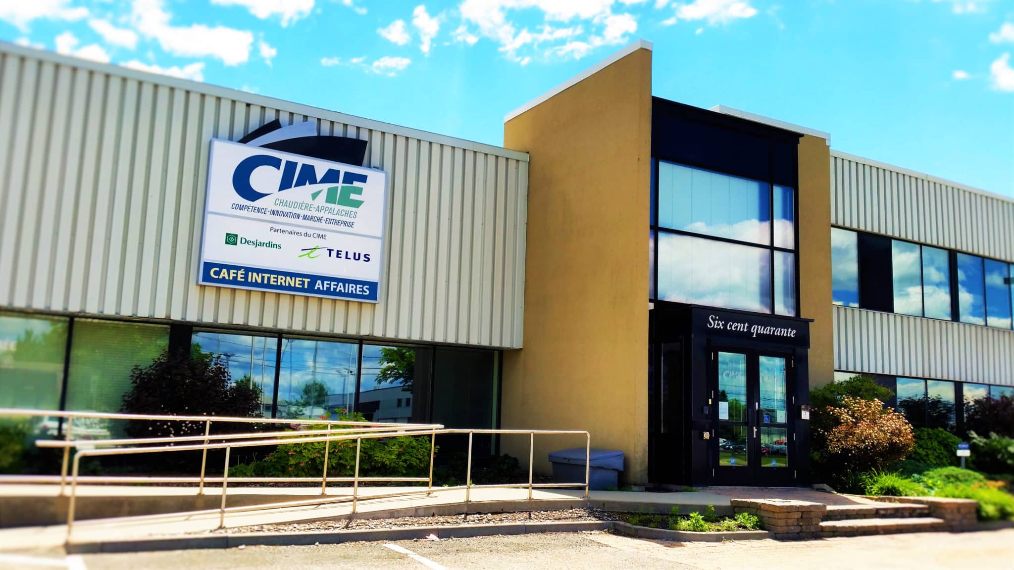 Salle de réunion à louer Ville de SainteMarie